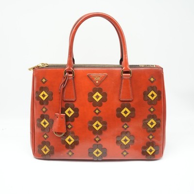 Authentic Prada Galleria Saffiano Vernic Pattent Leather Bag