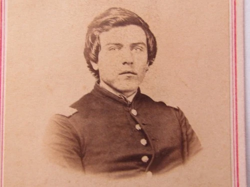 Civil War 32nd Illinois Inf. officer in Memphis Tennessee signed cdv photograph