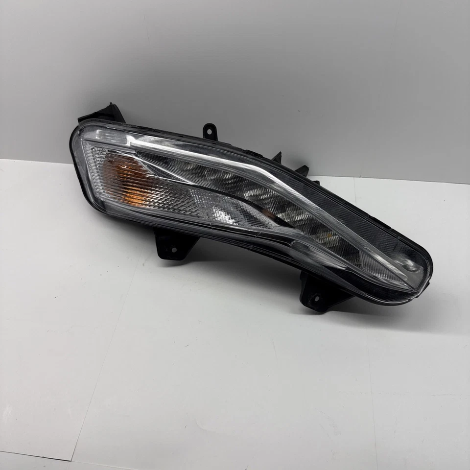 *AVISO ASTILLADO* OEM Chevrolet Malibu Lámpara Delantera Lado del Pasajero 8484-3550 Foto 3 de 4