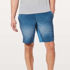 Lululemon T.H.E. Short Linerless 9" size Large Ocean Spray Ice Grey Admiral Blue