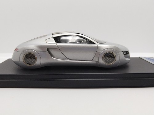 LOOKSMART 1/43 AUDI RSQ 2004 Film I, Robot. Extremely Rare. - Picture 6 of 19