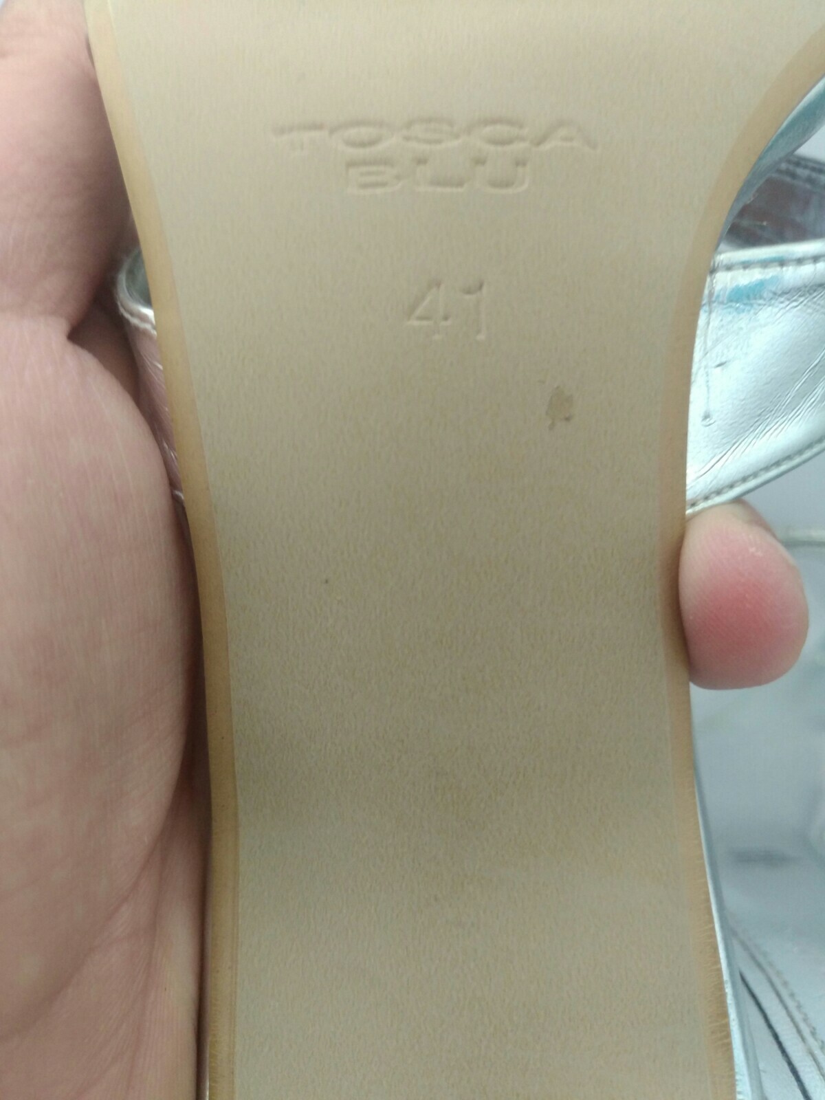 Foto 9 di 9