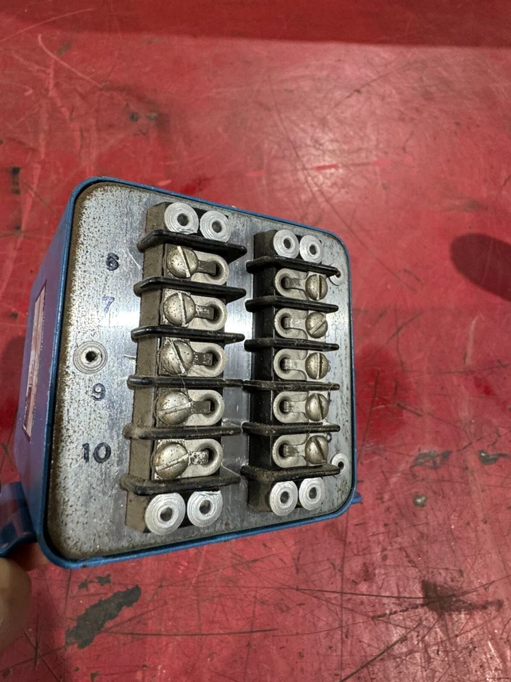 NEW SURPLUS TEMPO 220VAC. 30-300 SEC. TIMER GE 888-157S - Image 3 of 4