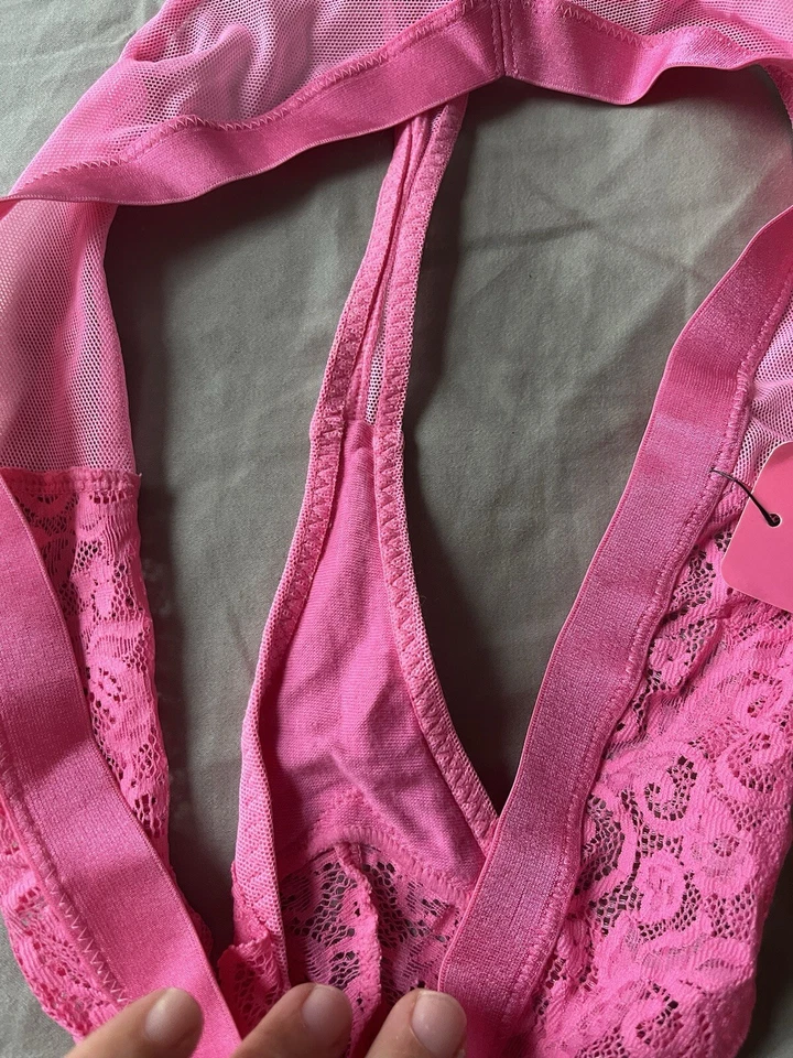Nuevo Tanga de Encaje Rosa Betsey Johnson Talla Pequeña Lencería Lazo Malla Elastizada Foto 4 de 4