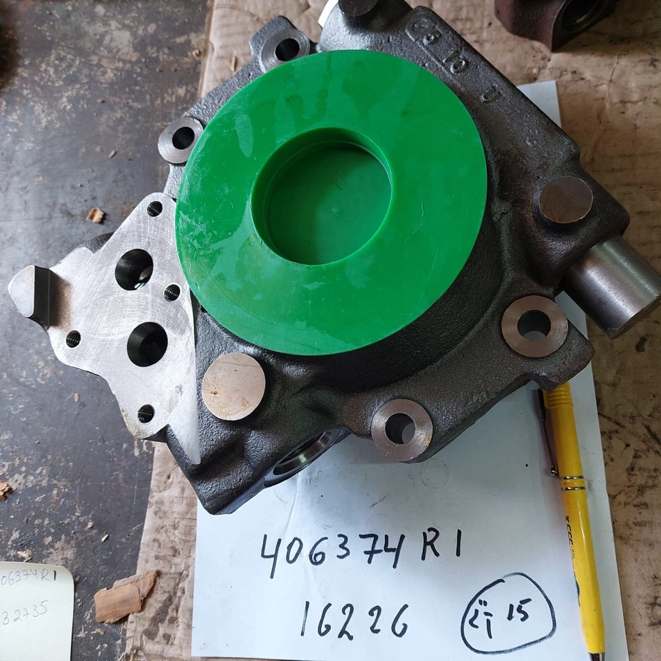 NEW TRACTOR PARTS 406374R2 BODY ASSY, center section fit FARMALL 826 2826 - Image 2 of 2