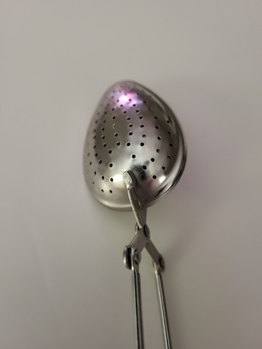 Tea Infused Hinged Spoon - Picture 2 of 5