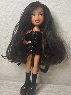 Bratz x Kylie Jenner Doll 2023 with Shoes And dress