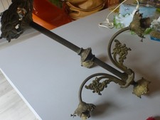 Ancienne monture de lustre en bronze ART DECO  motifs de fleurs , 4 feux