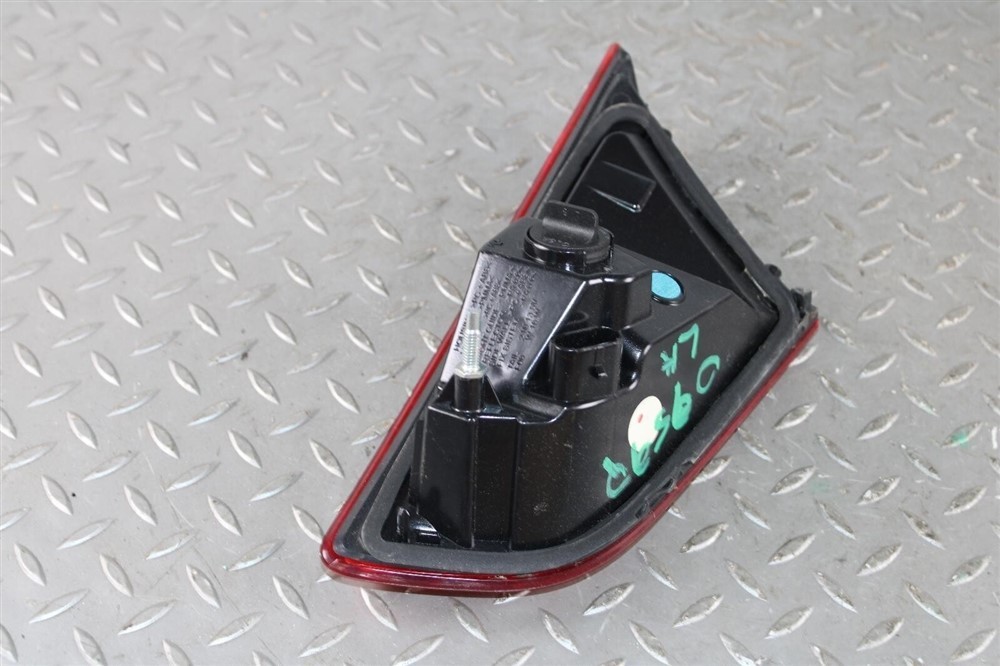 14-19 Ghibli Decklid Mounted Driver Side Left Taillight Tail Light Lamp Lens OEM