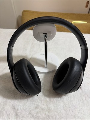 Beats by Dr. Dre Studio Pro Over-the-Ear Wireless Headphones - Tested Working