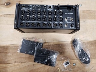 Midas MR18 18 channel Tablet controlled Digital Mixer Ethernet Port Light Issue