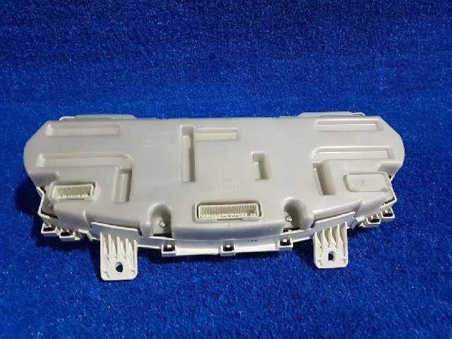 2005 Lexus ES 300 Instrument Clusters - Image 3 of 4