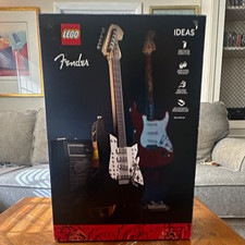 LEGO Ideas Fender Stratocaster 21329 Complete Set 1074 pcs 18+ Box