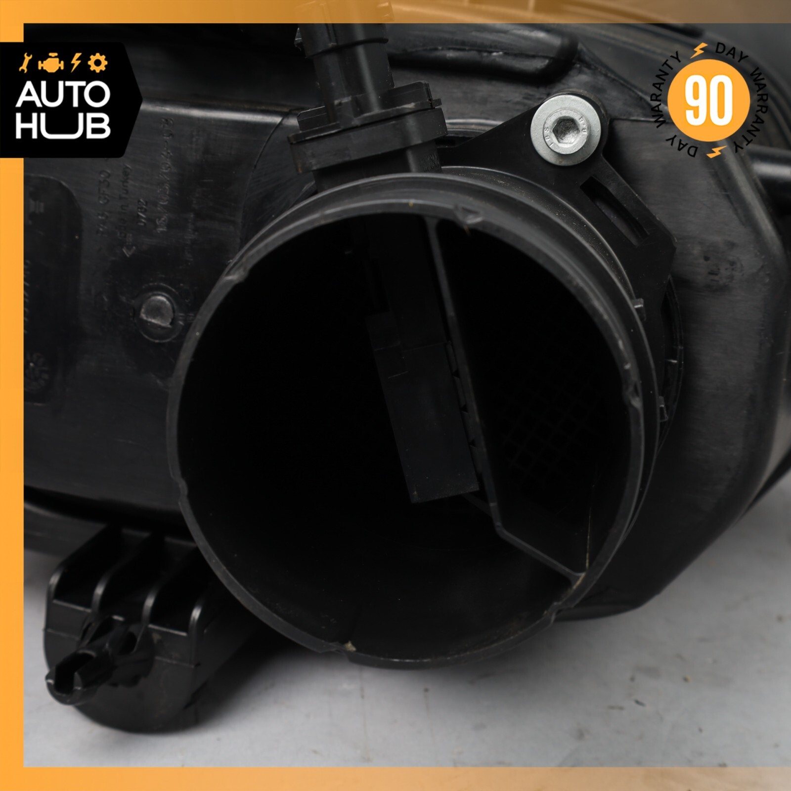 14-18 Maserati Ghibli Quattroporte Engine Air Intake Filter Right 670001543 OEM