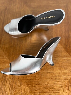 Veronica Beard Womens Mila Sandal 7.5 Silver  Wedge Open Toe Arched Heel Slip On