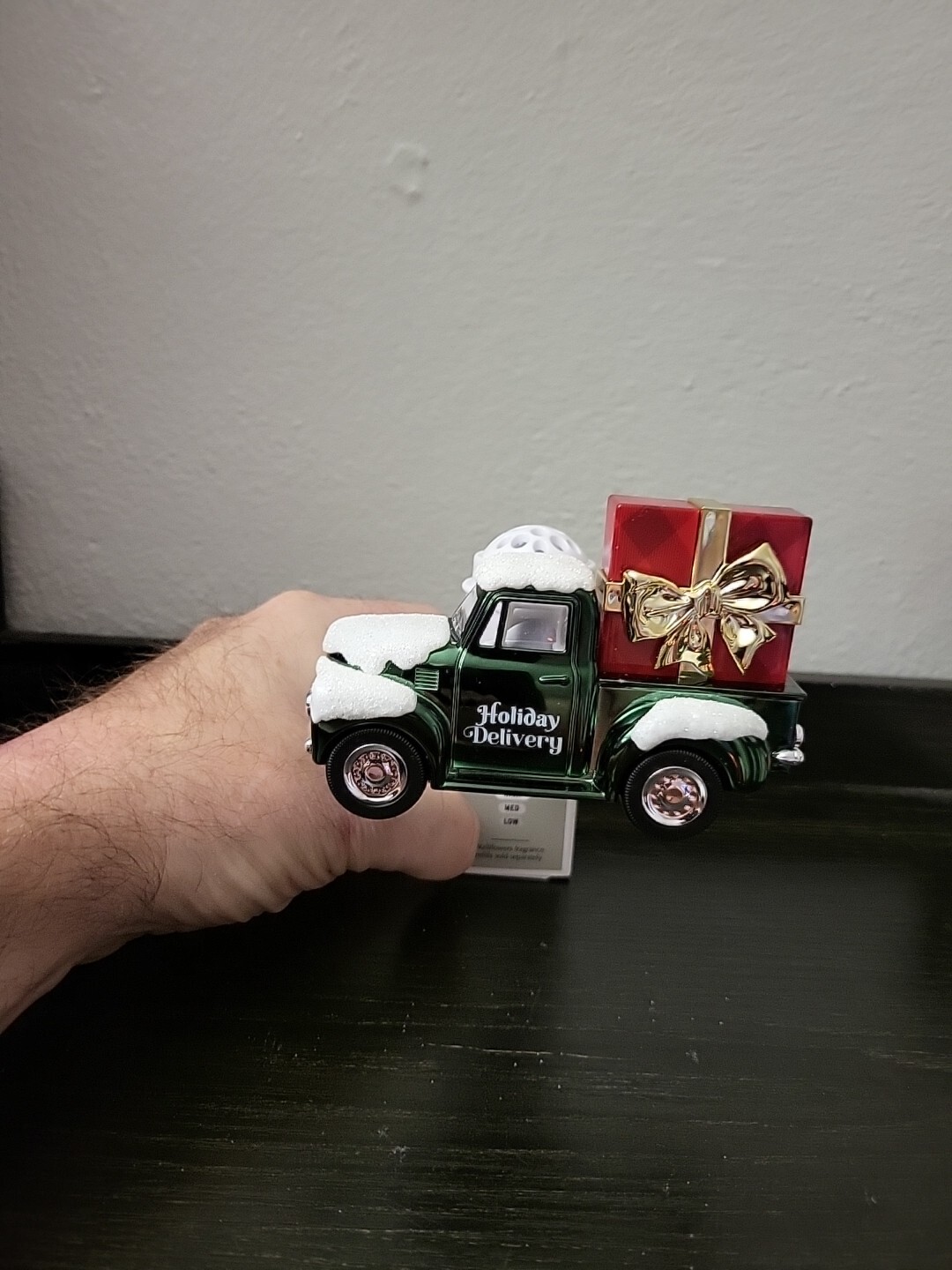 Bath & Body Works Christmas Truck Wallflower Scent Control Fragrance Plug(H)-image