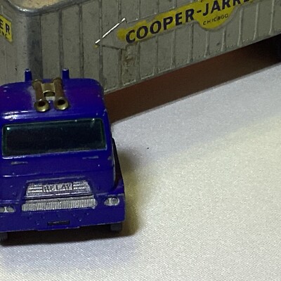 Lesney Matchbox Major Pack M9 Inter State Double Freighter England