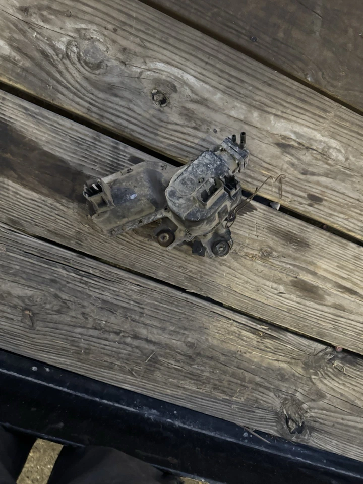 1981 1987 CHEVROLET GMC SQUARE TRUCK Windshield Wiper Motor Used C10 Blazer 81 - Image 2 of 2