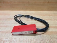 Leuze Electronic RK 72/4 Photoelectric Sensor RK724