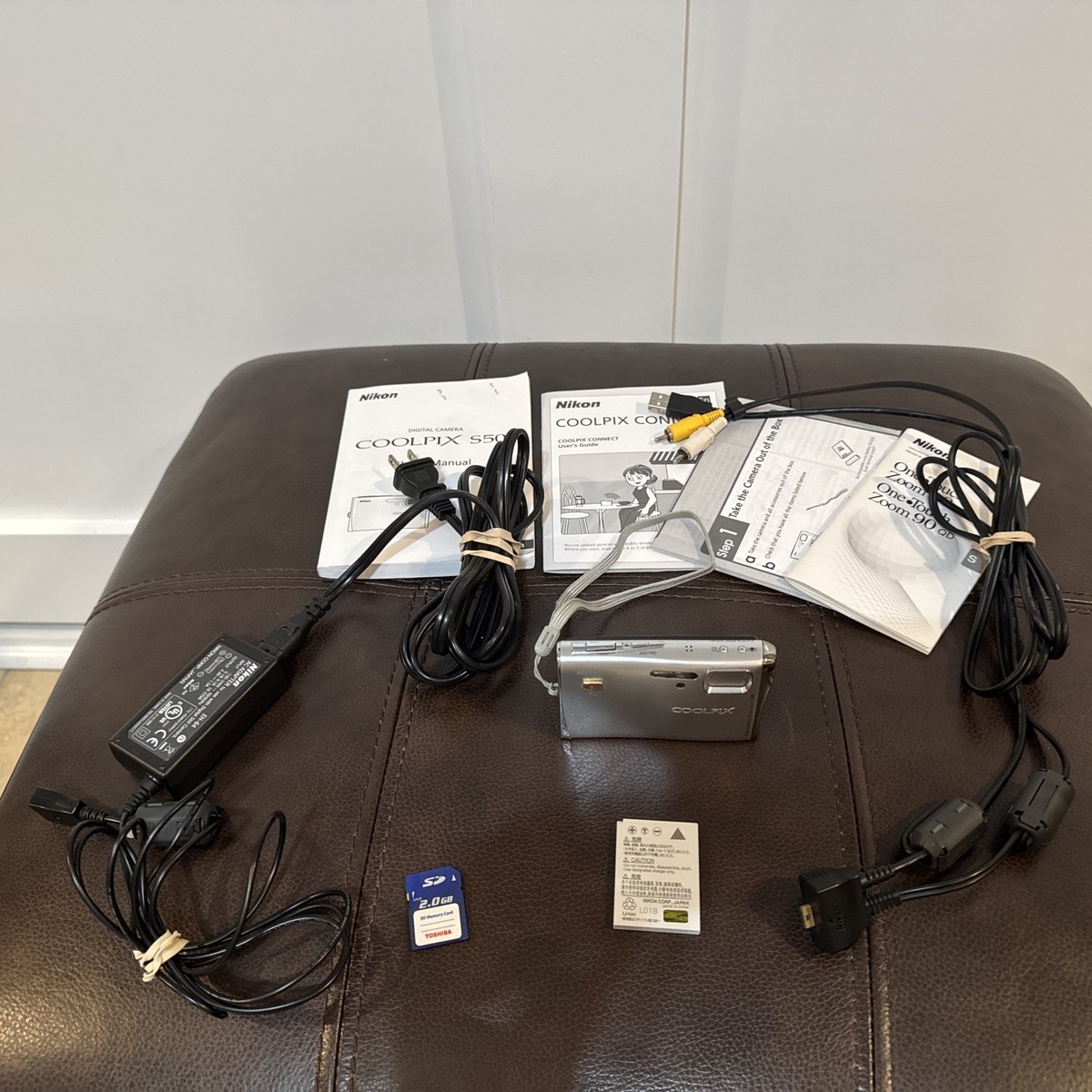 Nikon COOLPIX S50C 7.2MP Digital Camera- Silver TESTED WORKS GREAT