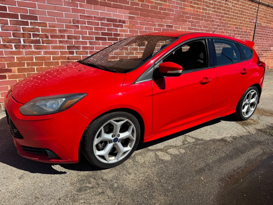 2014 Ford Focus ST - 1OWNER - Image 4 of 4