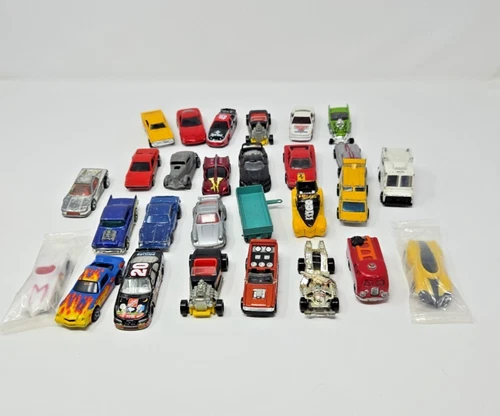 VINTAGE  HOT WHEELS MATCHBOX TOY CAR LOT OF 28