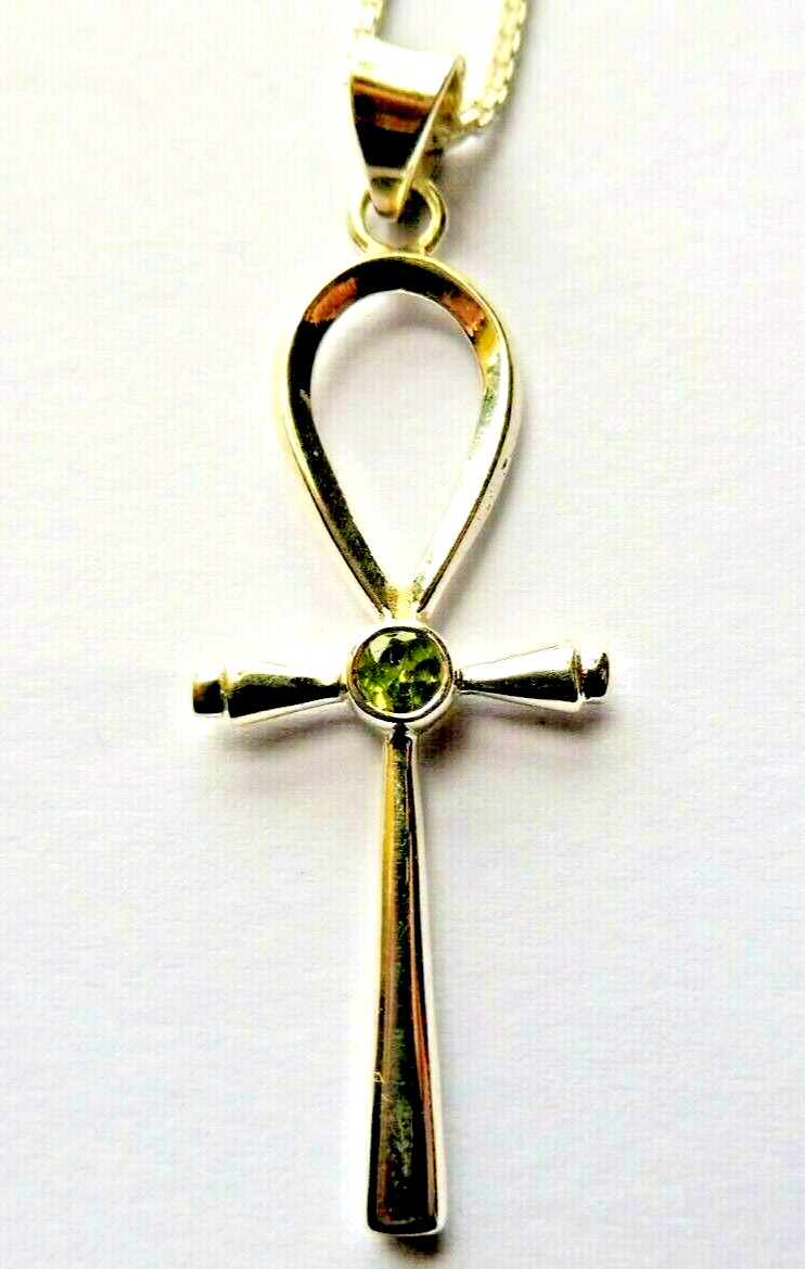 Collier égyptien Ankh pendentif croix de vie argent et péridot vert