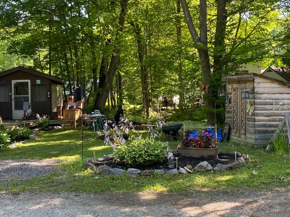 SOLD 2015 Sabre 36FLRB Fifthwheel - Image 4 of 4