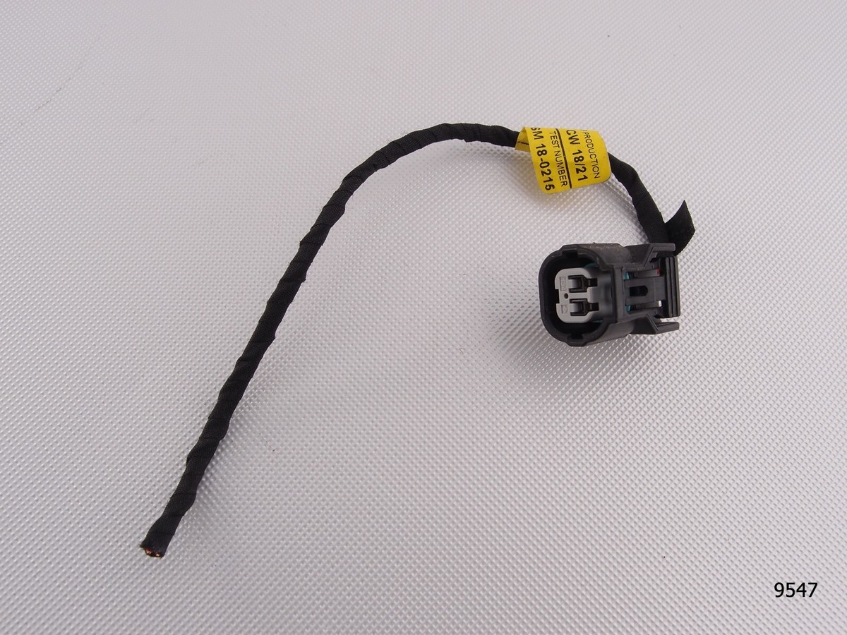 OEM BMW X3 G01 X5 G05 X7 Right Exterior Mirror turn signal OEM BMW X3 G01 X5 G05 X7 Right Exterior Mirror turn signal