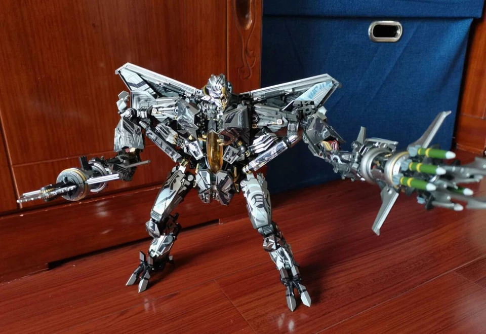 New Transform Starscream MPM-10 F-12AS version Figure In stock  - Image 4 of 4