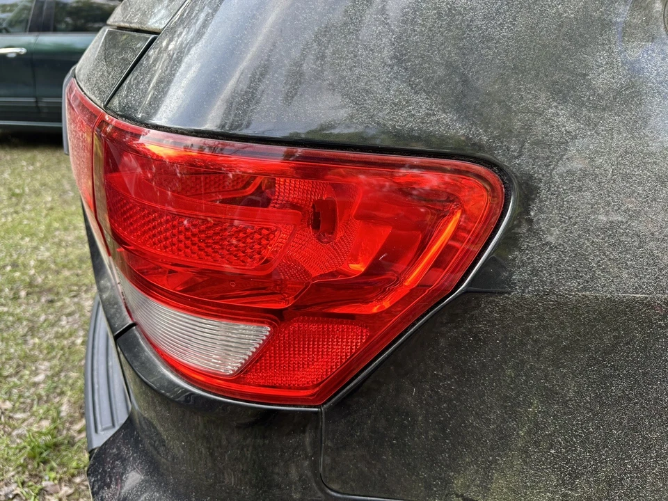 尾灯右乘客适合 2012 - 20214 吉普大切诺基 — 第 2/4 张图片