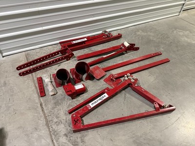 Set of Soutwire Maxisjax Reel Stand Stands Read