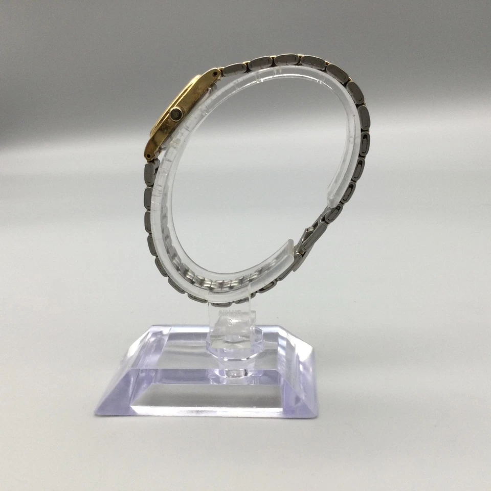 Reloj Mujer Pulsar V220-6190 De Colección Dos Tonos Ovalado Dorado Tono Plata Batería Nueva Foto 3 de 4