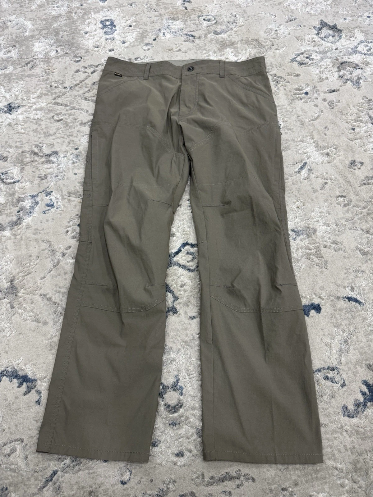 KÜHL Mens 36x30 Hiking Cargo Pants Articulated Outdoor Performance