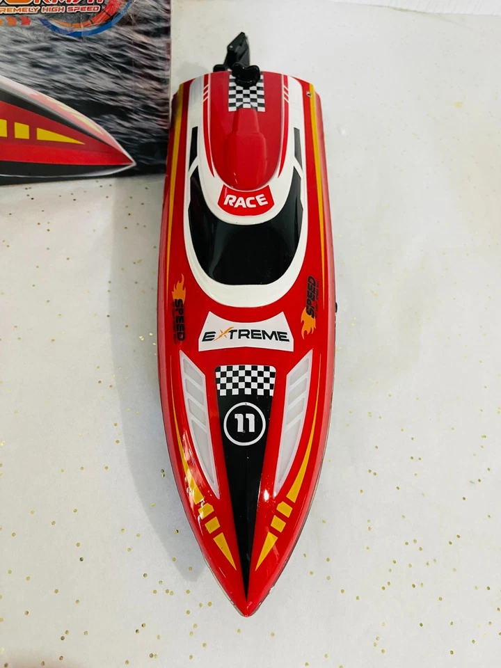 Barco de radiocontrol 2,4 G para niños bote de control remoto para piscina lago río y mar 30 km Foto 4 de 4