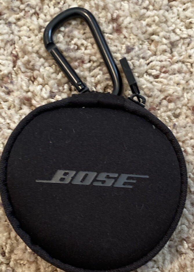 Bose Wireless Headphones Replacement Carry Case with Carabiner Hook  -image