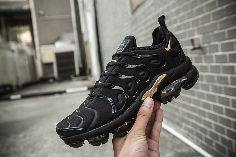 NEW Nike Vapormax Plus TN Dark Men's Shoes 924453-004 | eBay