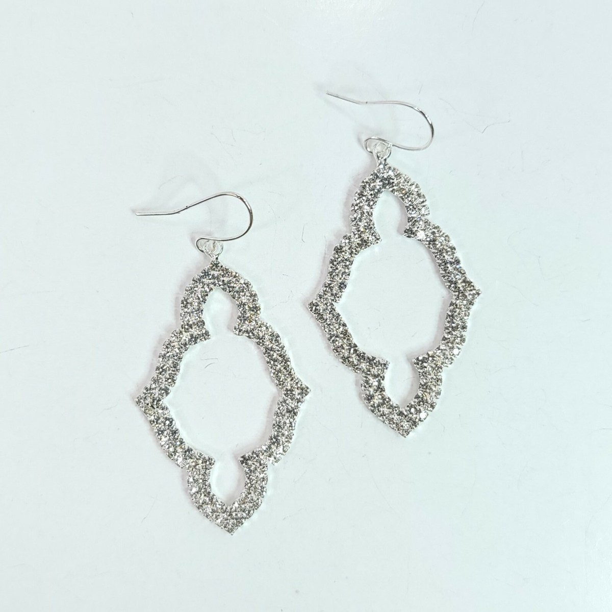 E0843 Clear Rhinestones Deco Clover Oval Design Drop Dangle