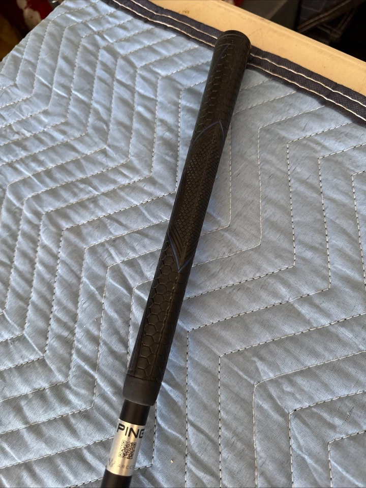 Ping G425 2/hybrid 17° Adjustable Loft W Head Cover. Used Less Than 5 Times - Image 3 of 4