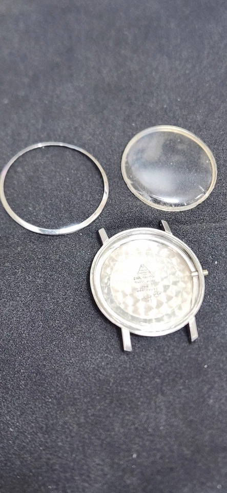 Omega Seamaster case and bezel, 136.020 - Image 2 of 4