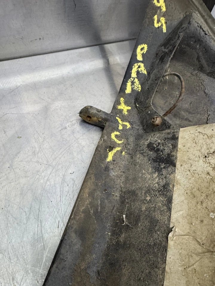 Arctic Cat Prowler Panther EXT Jag Puma 1990-1994 pieza nariz bisagra capucha 0616-912 Foto 4 de 4