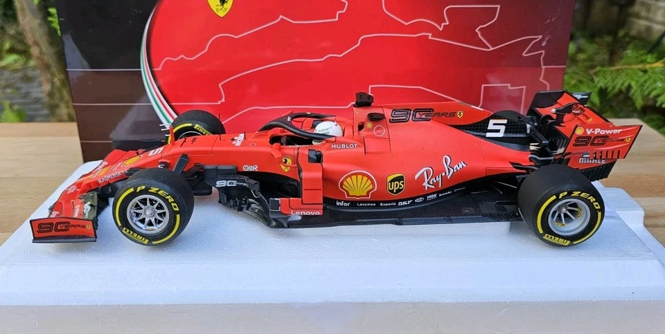Ferrari SF90 #5 Sebastian Vettel Australian GP 2019 BBR 1:18 - Bild 2 von 4