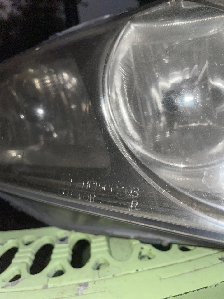 Used RH Headlight-Regular TYC 20-6733-01 2006-11 Honda Civic broken cracked read - Image 2 of 4