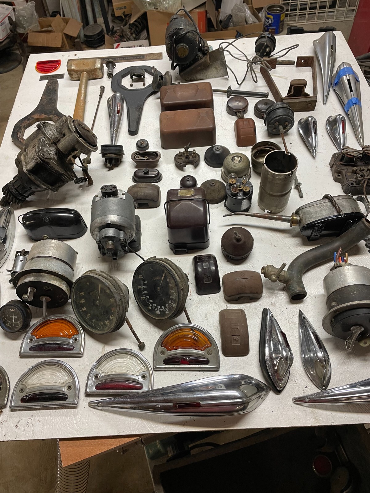 BENTLEY "SPECIAL" BUILDER ? DISTRIBUTOR. HUGE STOCKS 1946-54 ROLLS ROYCE PARTS