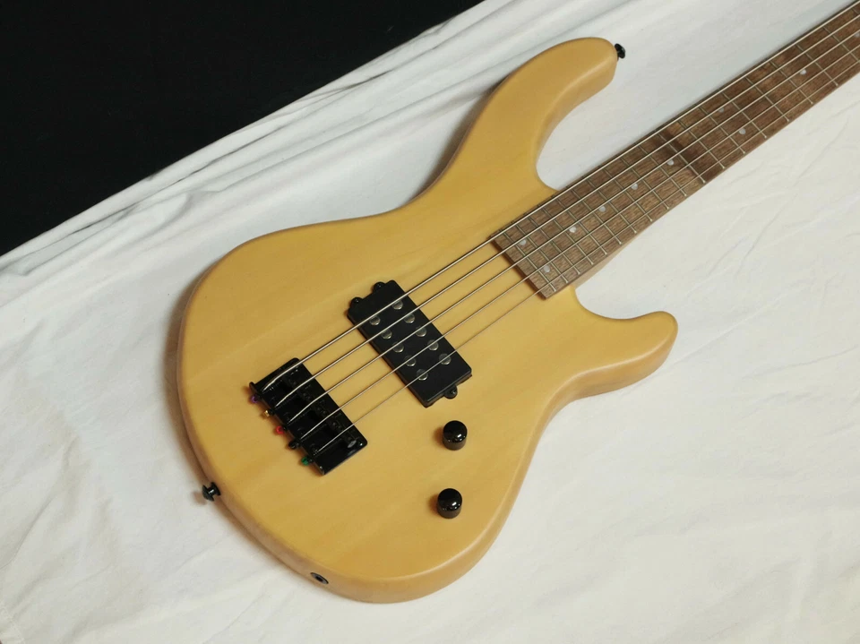 Guitarra Eléctrica DEAN Edge 1 5 Cuerdas NUEVA con Estuche de Luz - De Colección Natural Foto 4 de 4