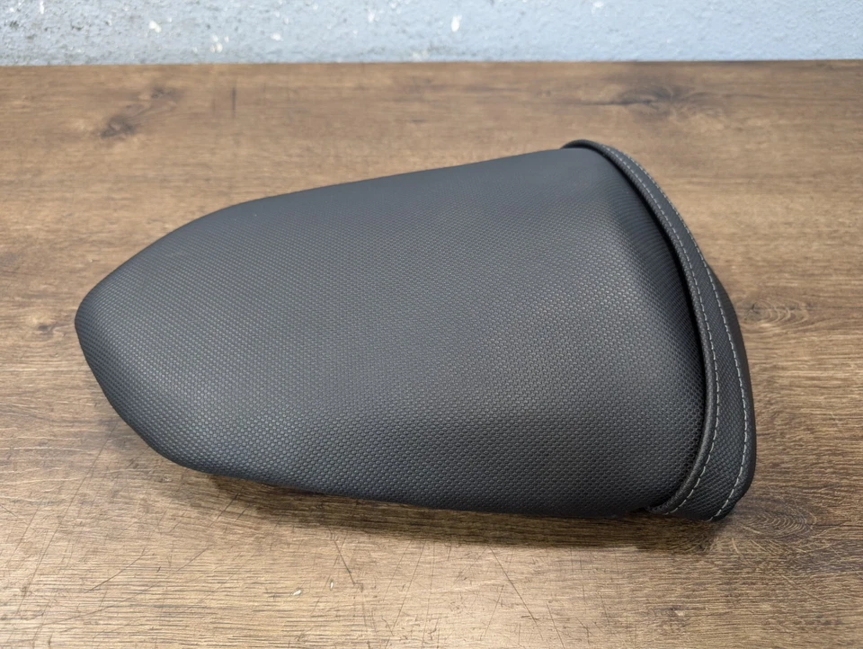 Asiento trasero pasajero Kawasaki Ninja 250R EX250J 2008-2012 - 53066-0212-12Y Foto 3 de 4