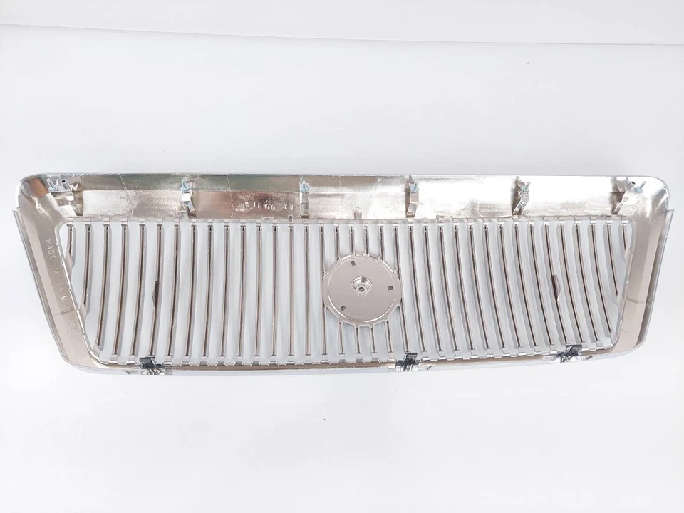 Rejilla delantera cromada para Mercury Grand Marquis 2003-2005 FO1200406 Foto 4 de 4