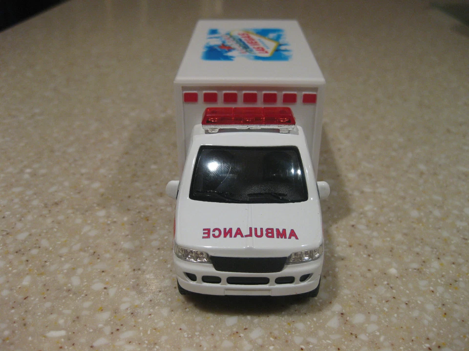 LAS VEGAS AMBULANCIA BLANCA 5" DIECAST PLÁSTICO ACCIÓN RETROCESO Foto 3 de 4