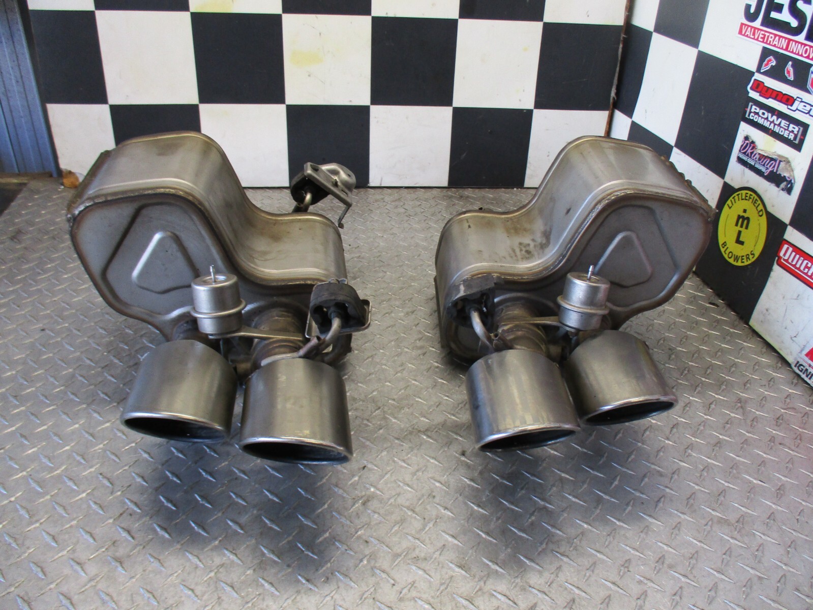 14-17 2017 Maserati Ghibli EXHAUST MUFFLER SET RIGHT REAR SECTION 067700054267