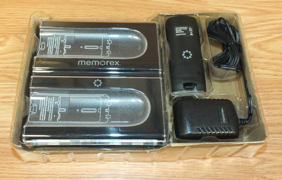 Genuine Memorex Dual Controller Charging Kit Made For Wii - in Box **READ**  - Image 2 of 3